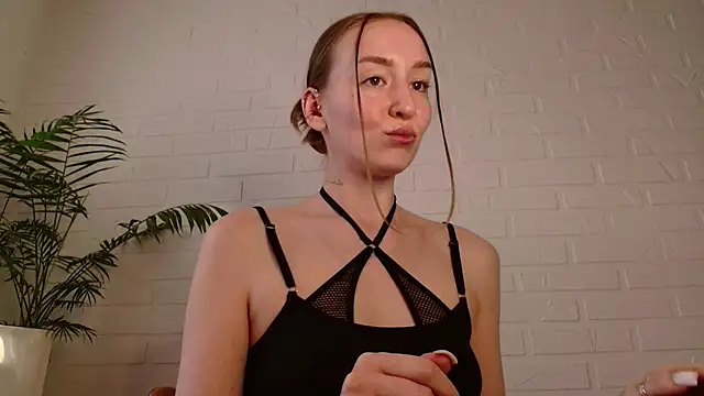 Chat +18 de WhitePrincessLuna ao vivo