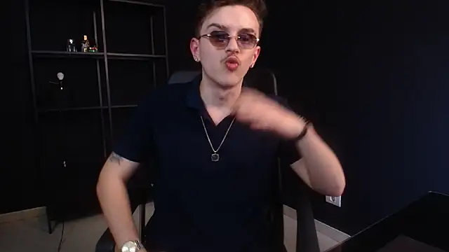 Chat XXX Live FelixStarkk