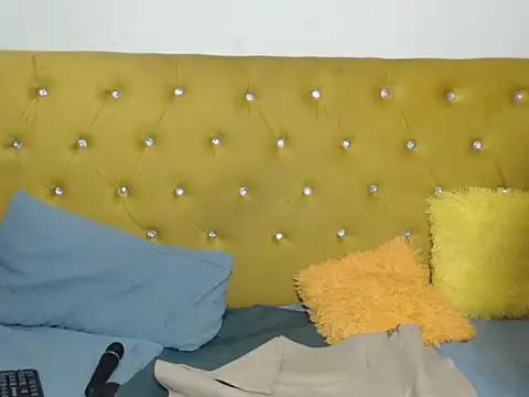 Reloadingwait's Webcam Show