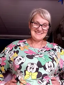 irinamaux live XXX chat