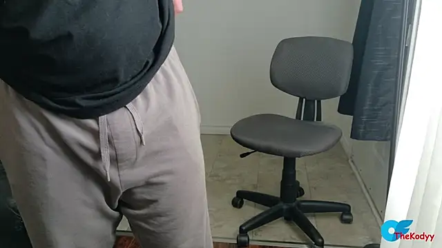 Thekodyy XXX чат на живо