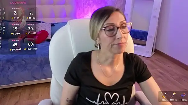 Scarlett_079 élő XXX-chatje