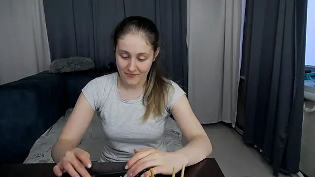 Holliy_Cooper Live XXX Chat