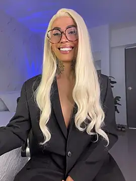 miss_tatiana_'s Live XXX Chat