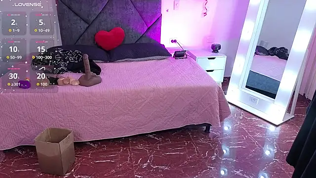 Chat +18 de _sharlotte777 ao vivo