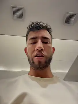 liam_bronwn Webbikameraesitys