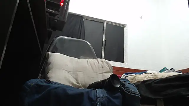 Chat +18 de Arabianboyq ao vivo