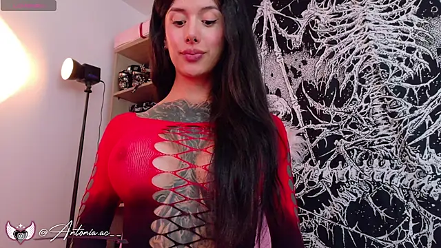 Вебкам-шоу antoniaacxx