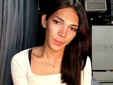 GORGEOUS_CARMEE's Webcam Show