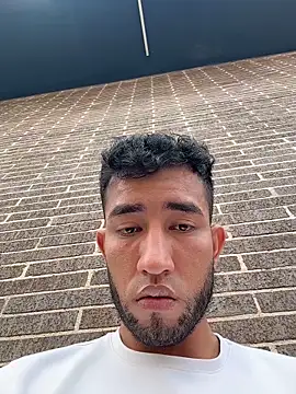 Chat +18 de liam_bronw ao vivo