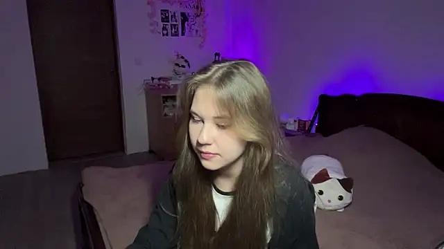 NyelleSpir: вебкам-шоу