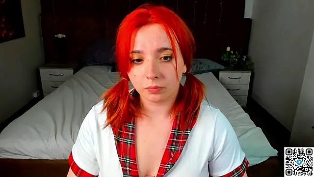 Chat +18 de Lilli_Cass ao vivo