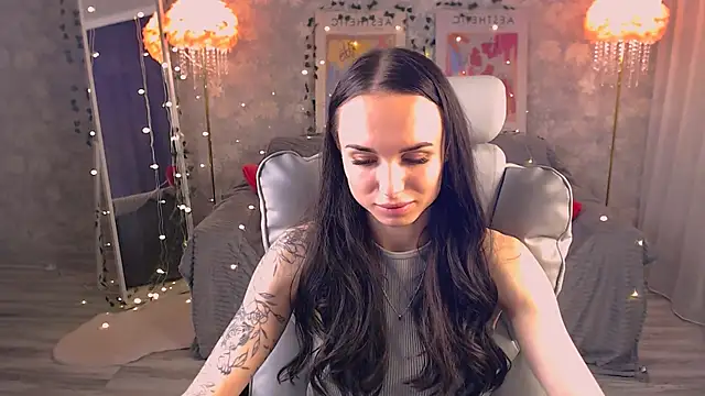 NicoleMerz webcam show