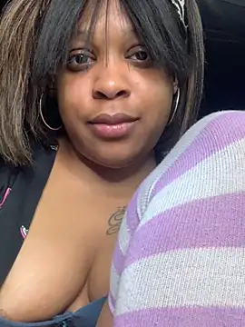 Chat +18 de NittanyLioness ao vivo