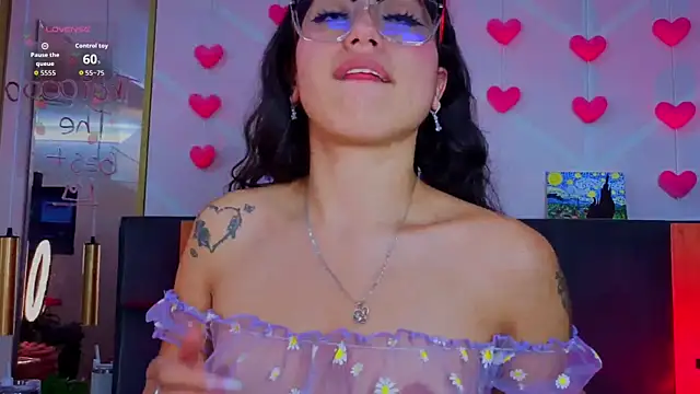 แชท XXX สดของ MadyJackson