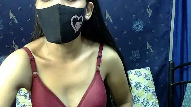 Show de Only-Priya na webcam
