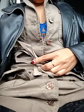 Czat XXX na żywo – Astrid--