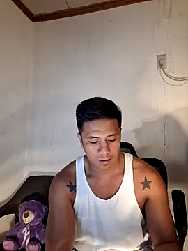 Felix_Asher Adlı Modelin Canlı XXX Sohbeti
