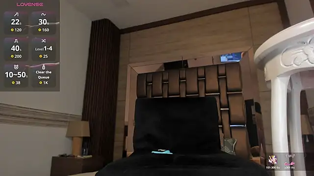 Kirby_Carrington webkamerás műsora