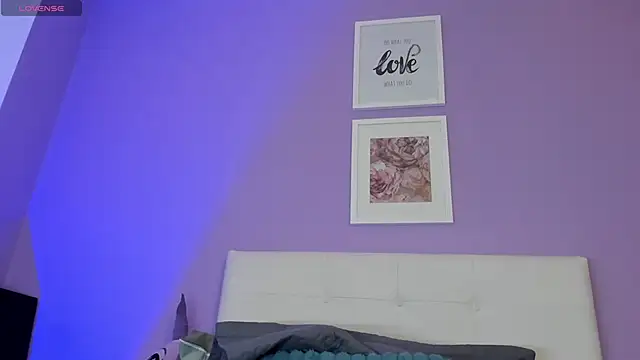 Charlotte11-11 Live XXX Chat