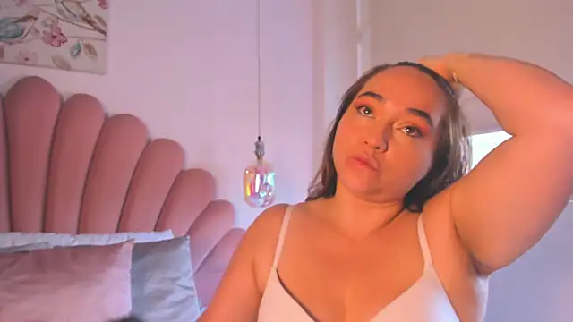 Chat +18 de SabrinaVantress ao vivo