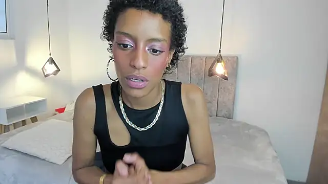 Chat XXX en directo de Zia_Green