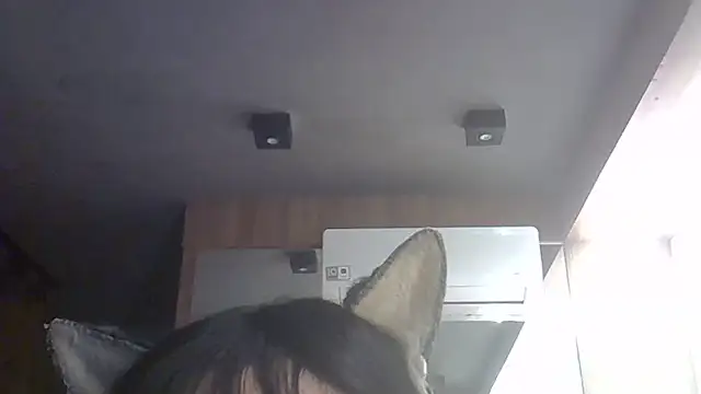 SkinnyKitten Live XXX-Chat