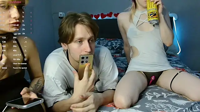 Modest_bitch – Kamerová šou