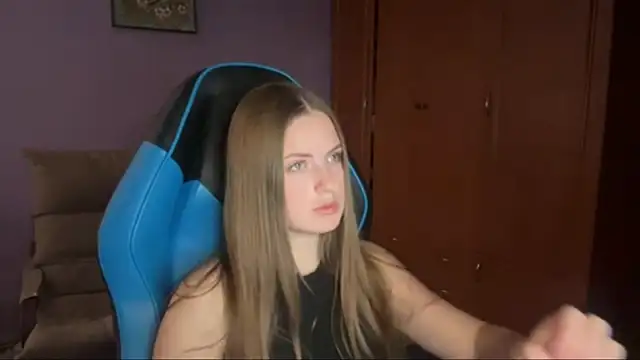 SilkSinner_ – live chatrum