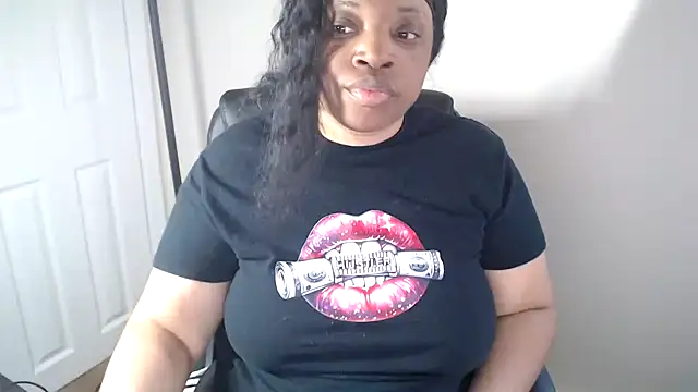 Chatroom XXX en direct de Sexymona1218