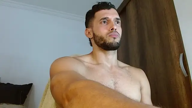Noah_jhonsonn Show Webcam
