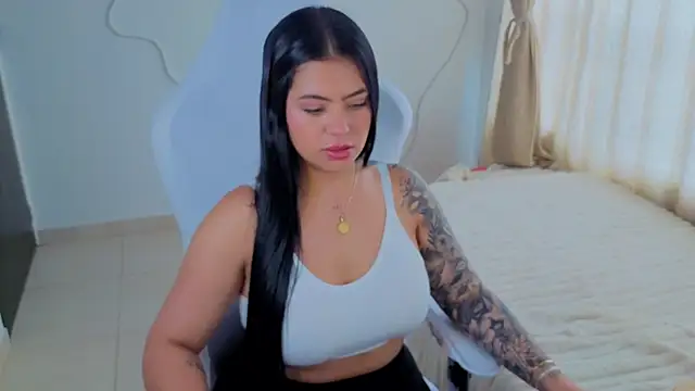 Victoryyy_ XXX чат на живо