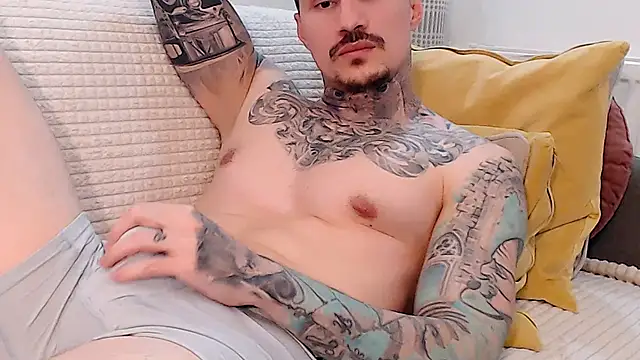 XXX chat uživo modela tyago_doll