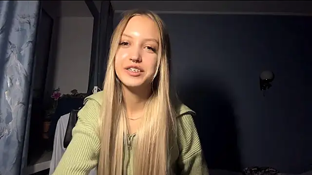 NievesHackey Show in webcam