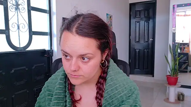 Scarletleon77's Live XXX Chat