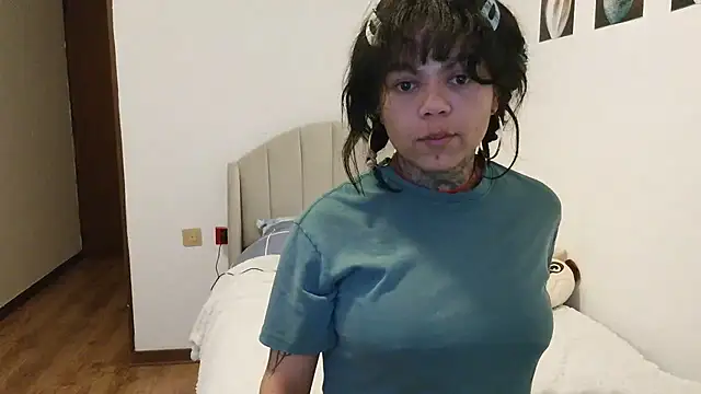 serena__vedette élő XXX-chatje