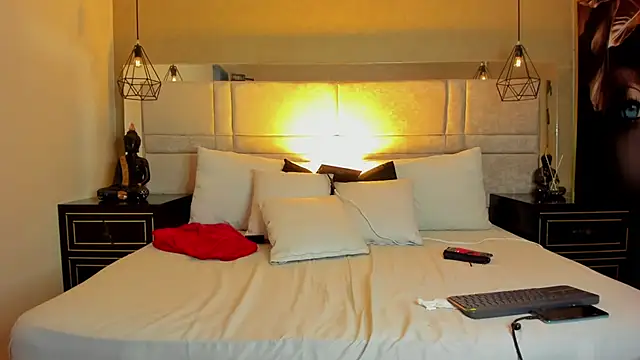Chat XXX ao vivo de NoaahTylor