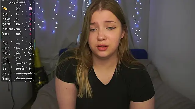 Webkamerová show CuteSharloti