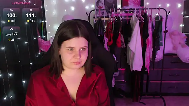 AmyVibess: онлайн-секс-чат