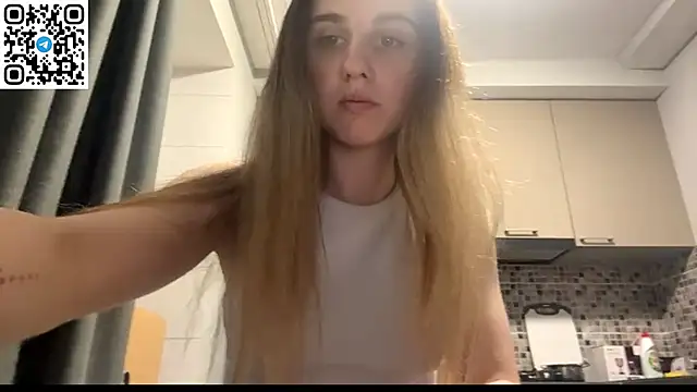 LovelySilk_63's Webcam Show