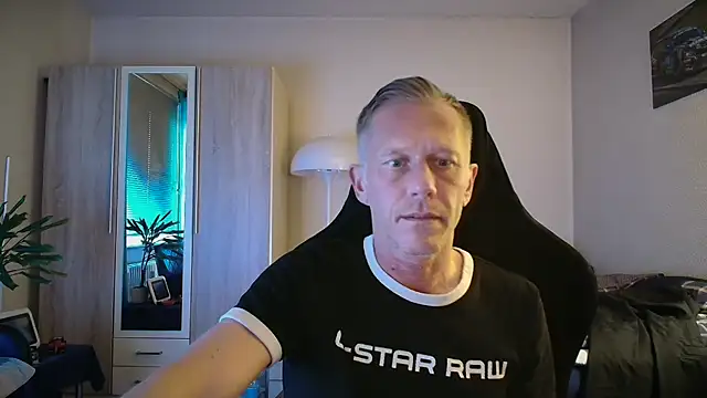 slaveboy2016@xh Webcam-Show