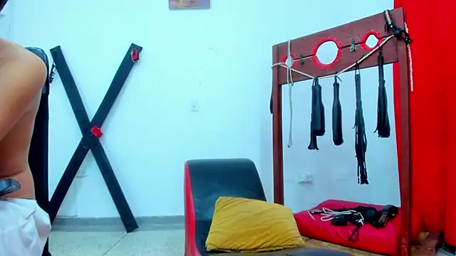friends_lust_latin 现场XXX聊天