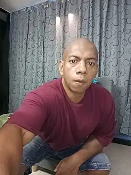Tom_miler Live XXX Chat