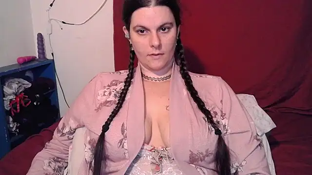 curvygamerceline13 élő XXX-chatje