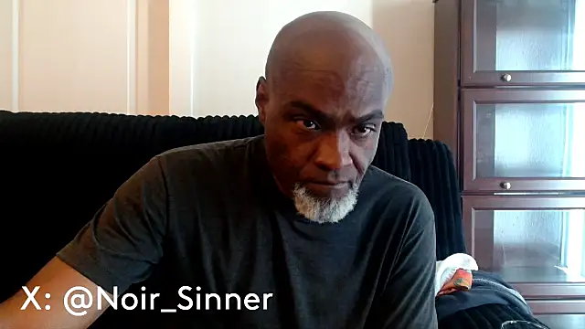 sinnernoir Adlı Modelin Canlı XXX Sohbeti