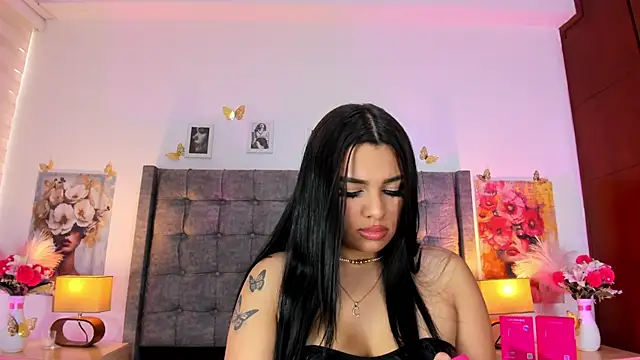 Linda_Fosterr – Kamerová šou