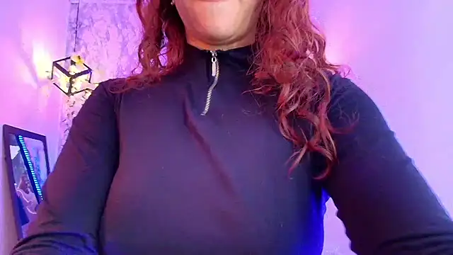charlotte_bluee Chat XXX in diretta