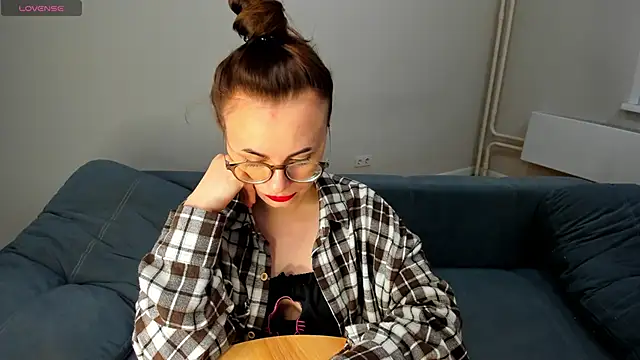 צ'אט XXX בשידור חי של MewStella
