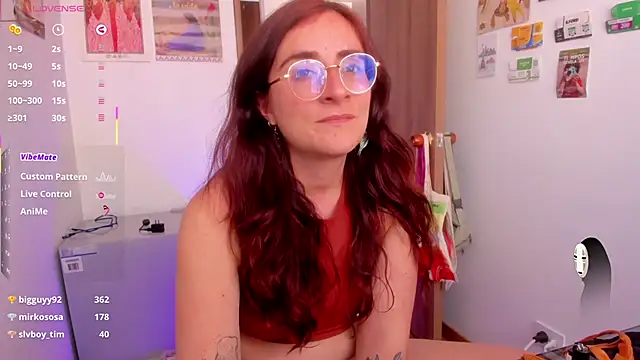 Chat +18 de linda_giggle ao vivo