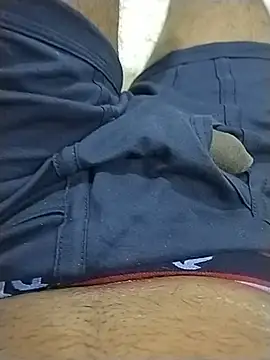 Luckyprasad2486 Adlı Modelin Canlı XXX Sohbeti